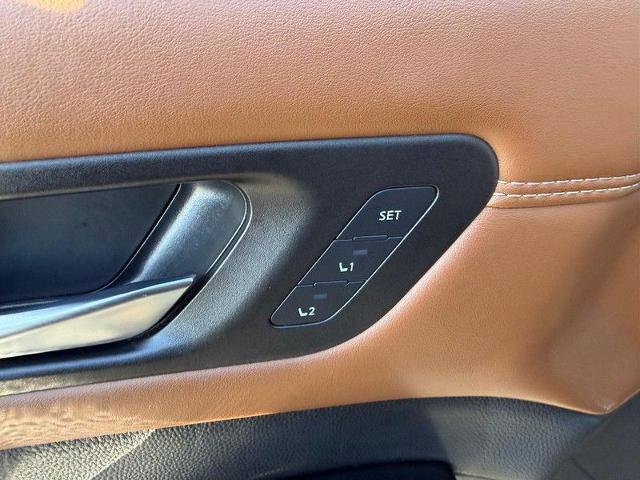 Used 2022 Nissan Pathfinder Platinum w/ Cargo Package image 23