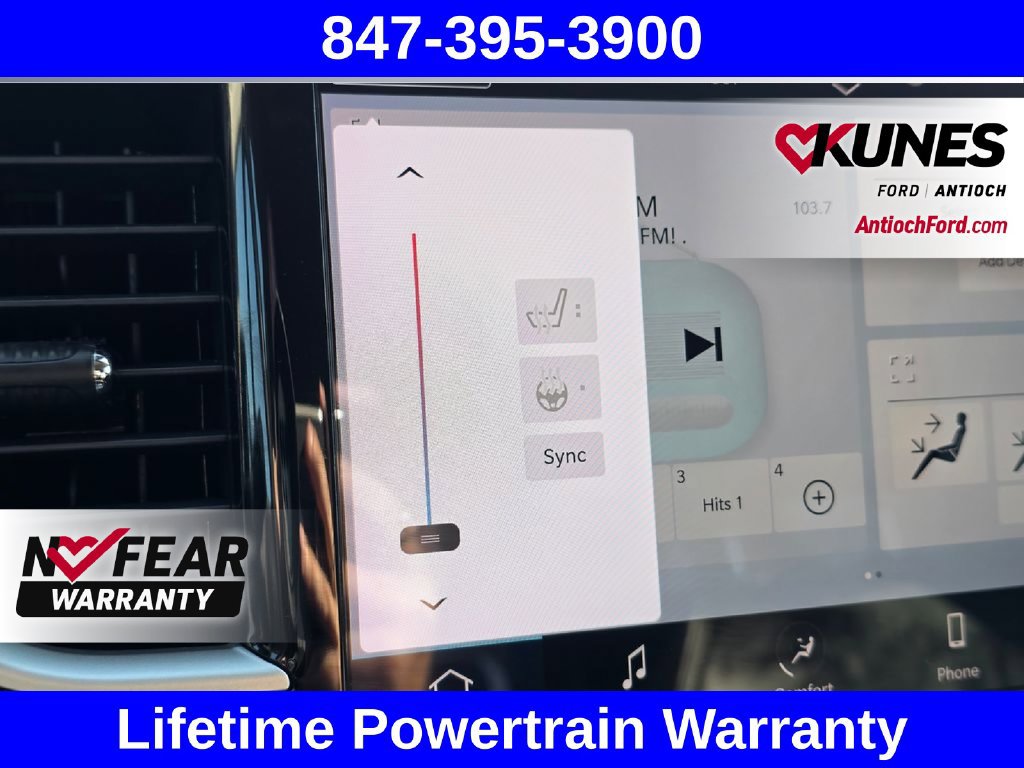 Used 2023 Chrysler Pacifica Touring-L FWD image 46