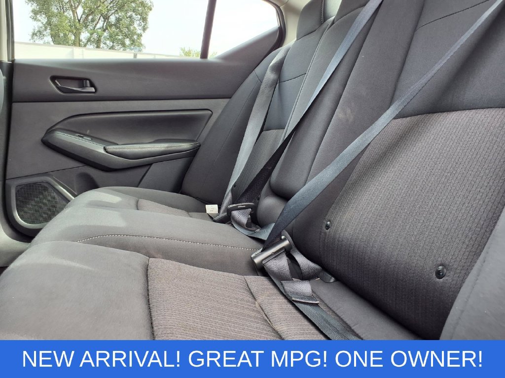 Used 2025 Nissan Altima 2.5 SV FWD image 6