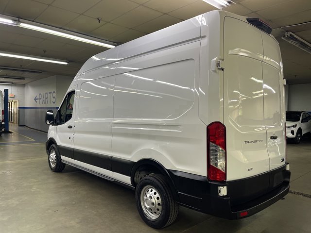 Certified 2022 Ford Transit 250 148 High Roof AWD image 5