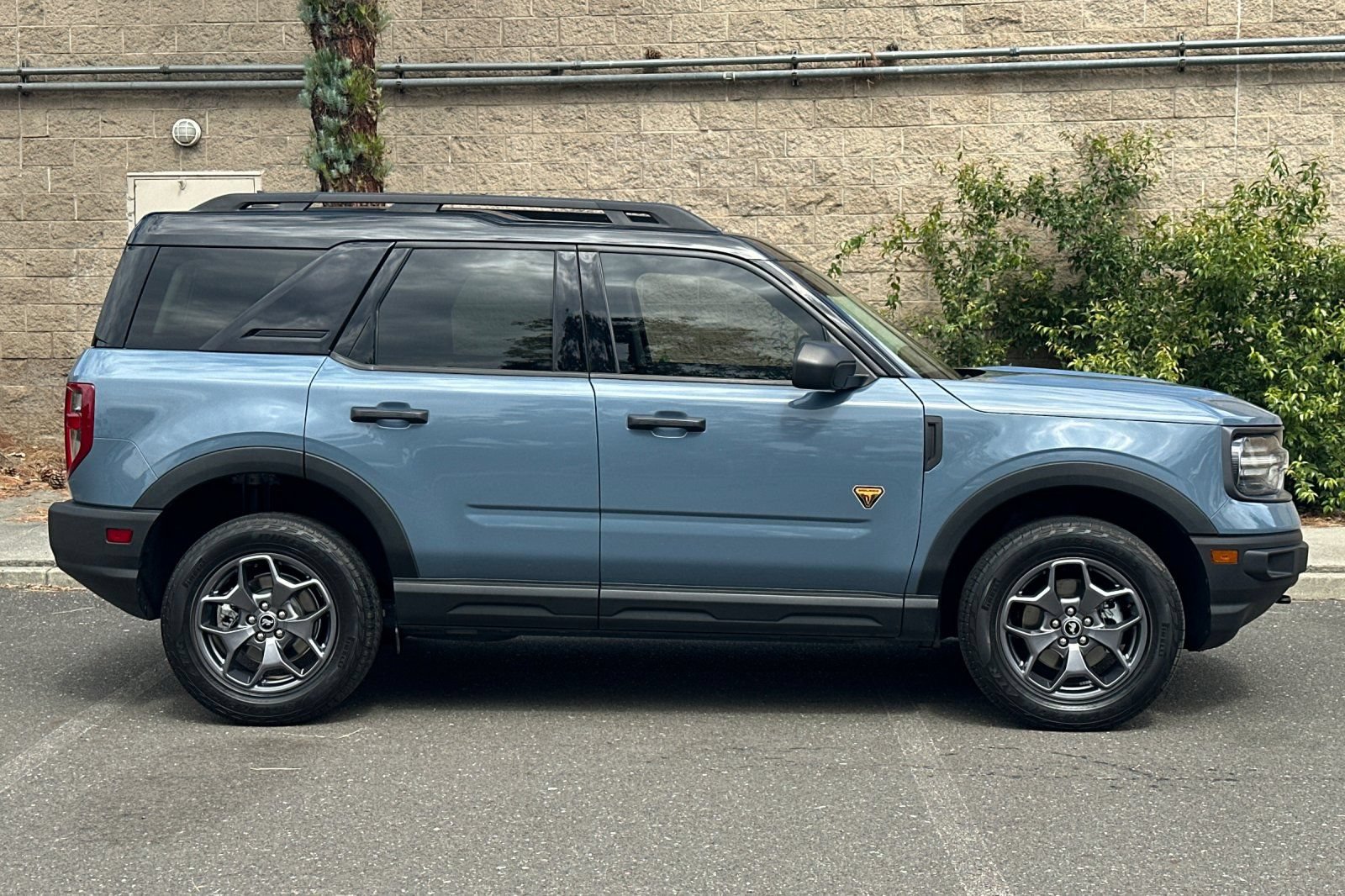 Certified 2024 Ford Bronco Sport Badlands AWD/4WD image 2