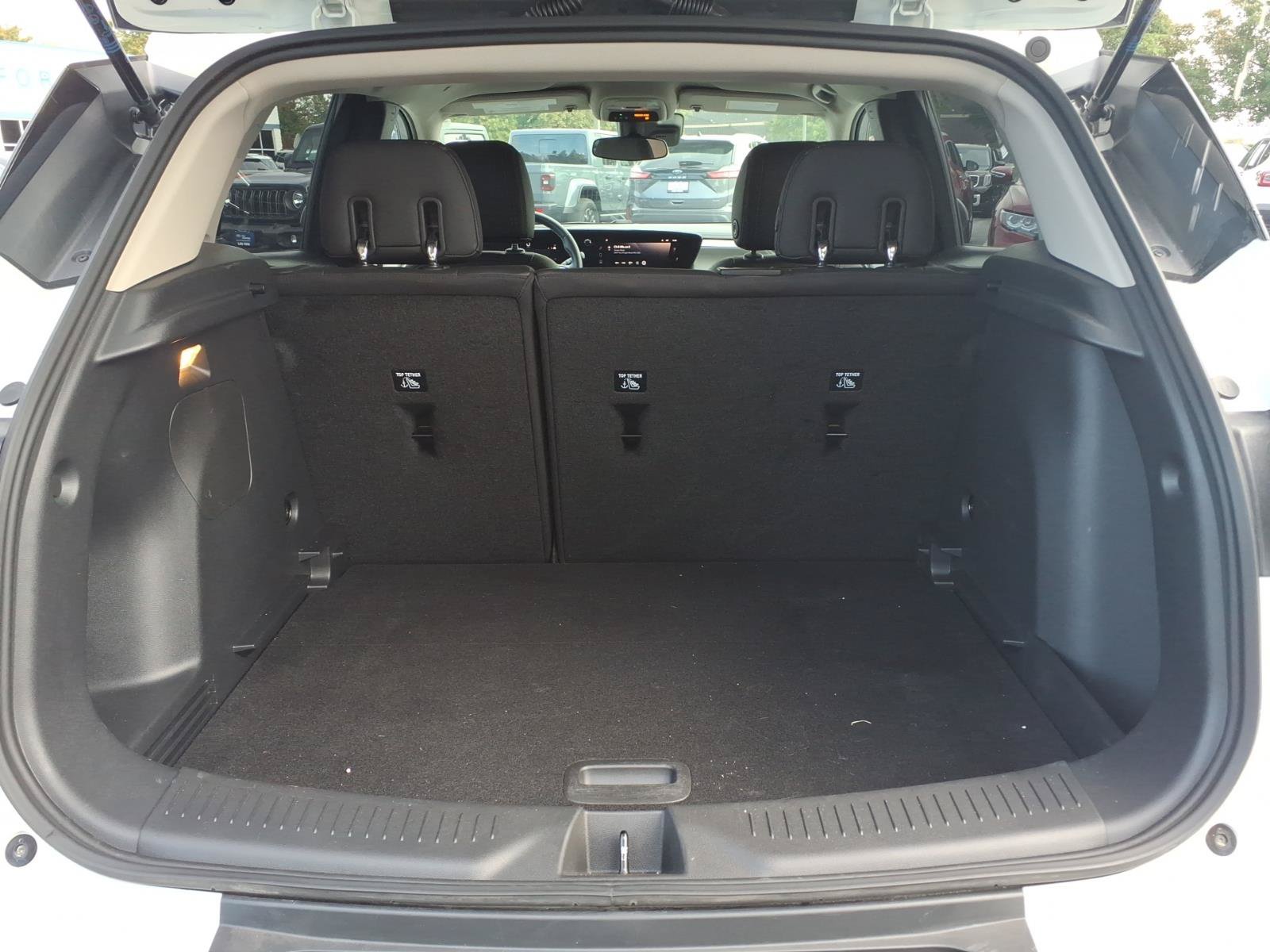 Used 2024 Buick Encore GX Preferred FWD image 22