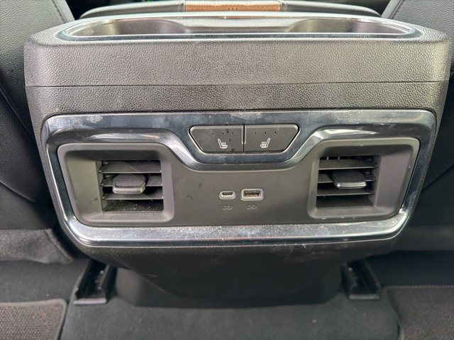 Used 2025 Chevrolet Silverado 3500 High Country w/ High Country Premium Package image 11