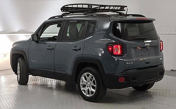 Used 2018 Jeep Renegade Latitude w/ Popular Equipment Group image 3