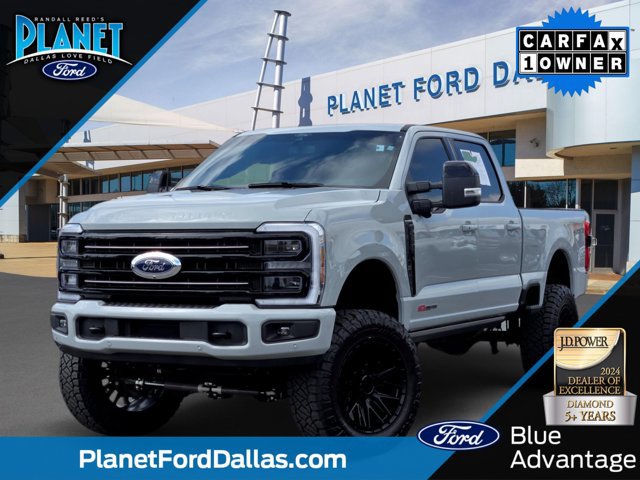 Certified 2025 Ford F250 Platinum AWD/4WD image 1
