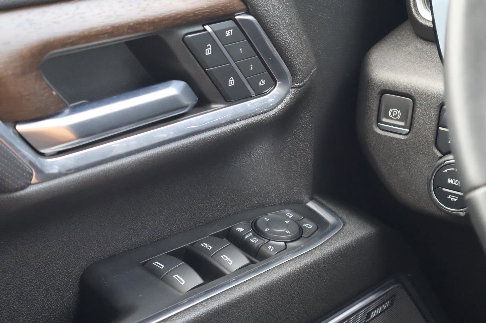 Used 2024 Chevrolet Silverado 2500 High Country w/ High Country Premium Package image 18