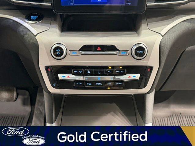 Certified 2023 Ford Explorer XLT w/ Equipment Group 202A AWD/4WD image 17