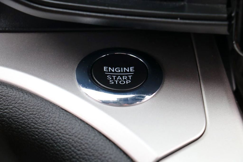 Certified 2022 Ford Explorer XLT image 14