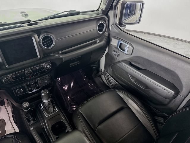 Used 2021 Jeep Wrangler Unlimited Sahara w/ Cold Weather Group AWD/4WD image 23