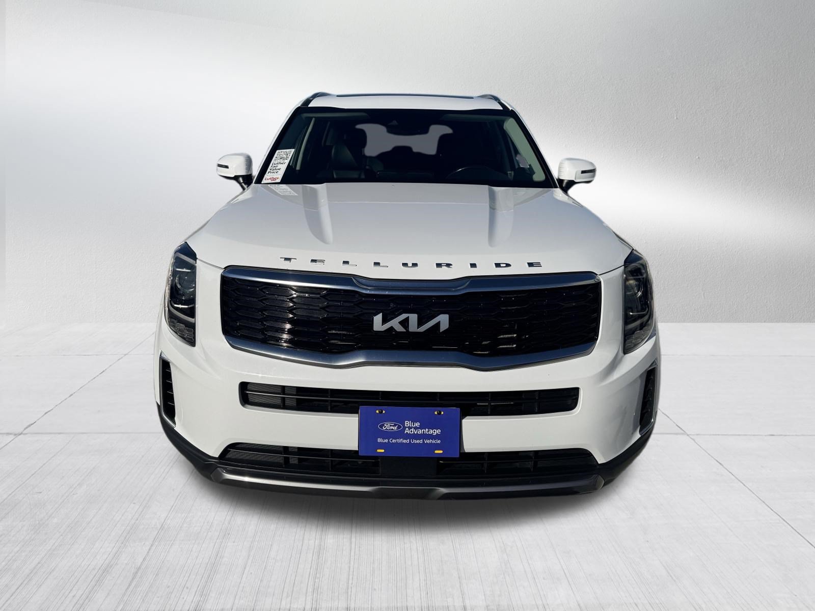 Used 2022 Kia Telluride EX AWD/4WD image 2