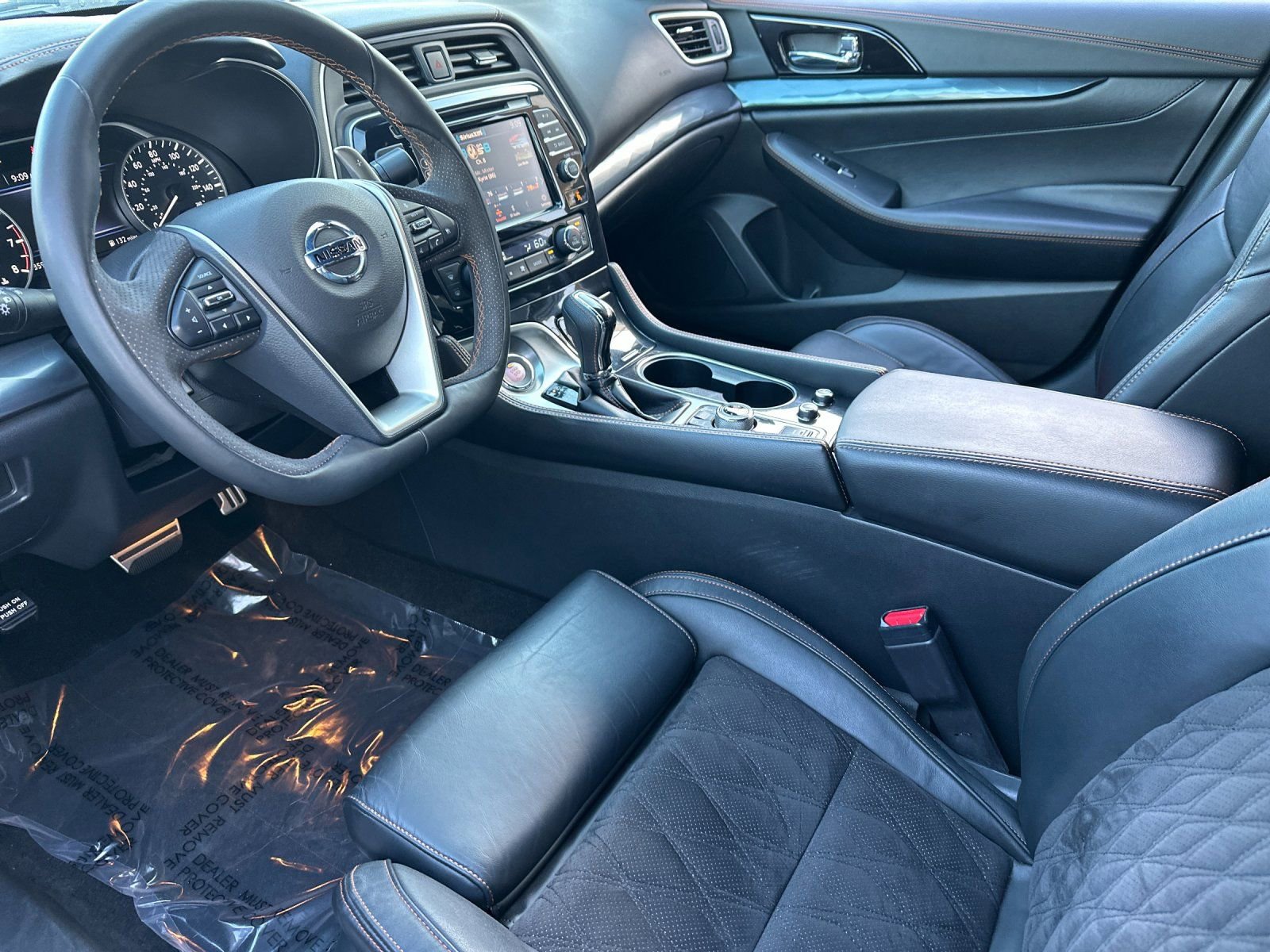 Used 2022 Nissan Maxima SR w/ Sport Mat Group image 9