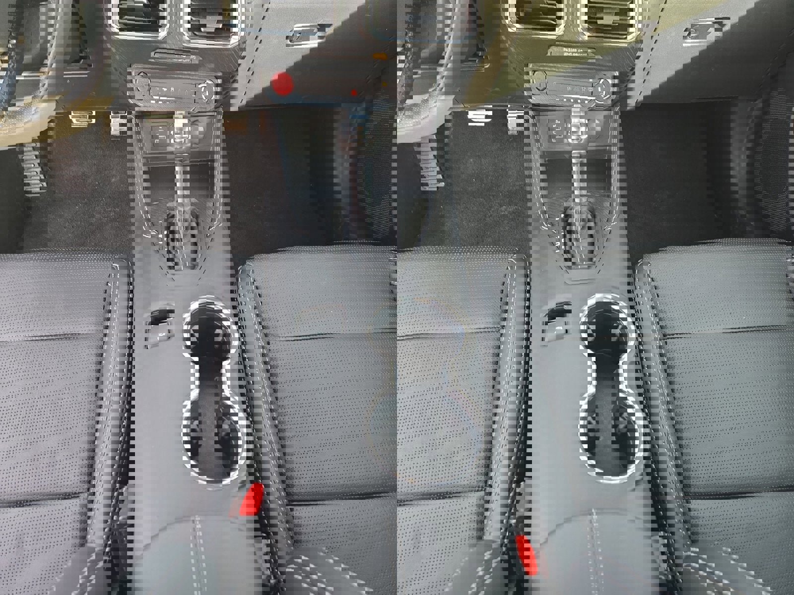 Certified 2025 Ford Mustang Premium image 21