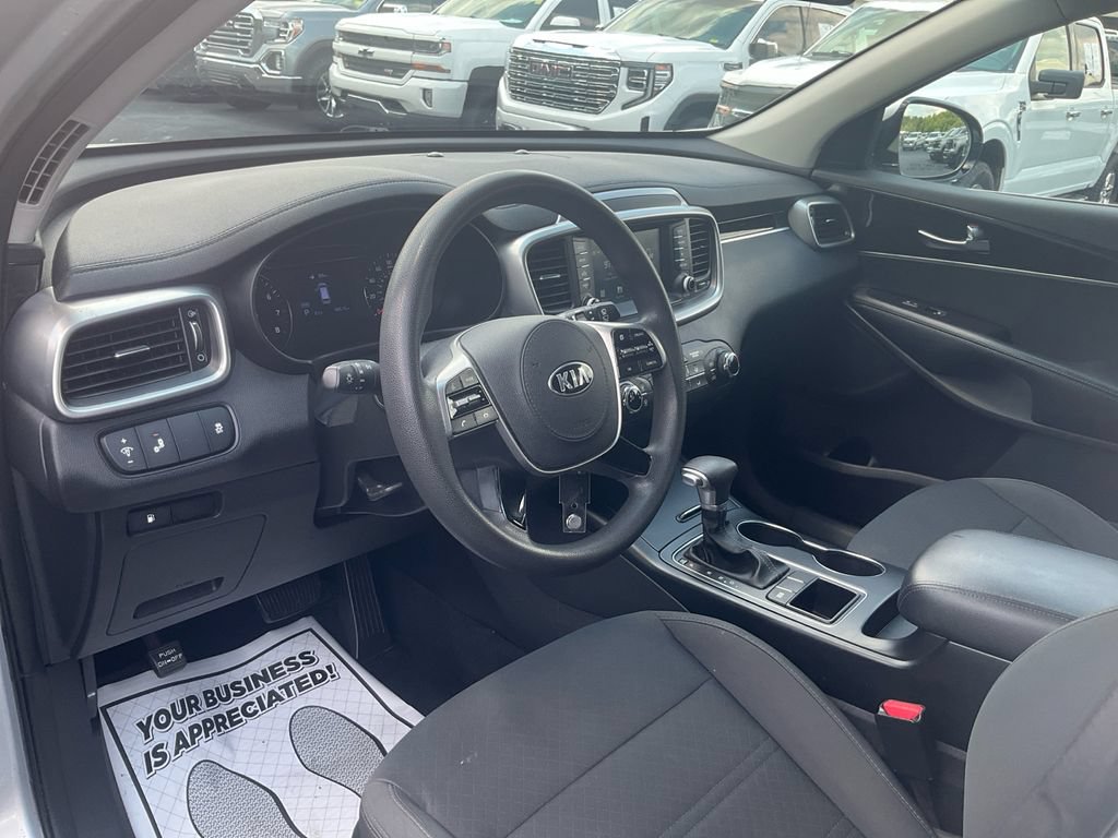 Used 2020 Kia Sorento LX FWD image 15