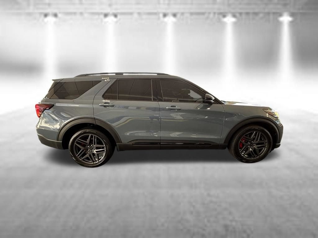 Certified 2025 Ford Explorer ST AWD/4WD video 3