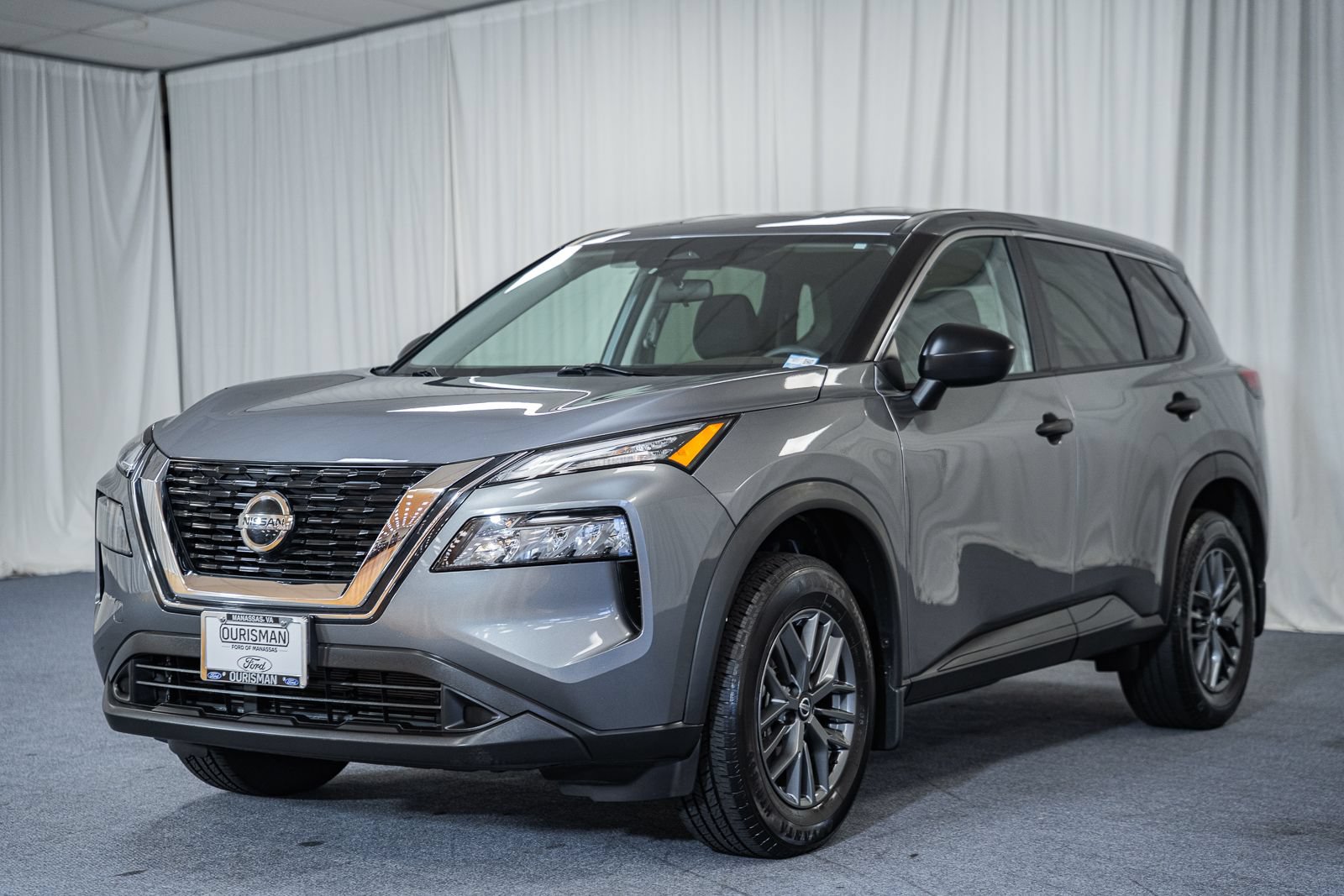 Used 2021 Nissan Rogue S FWD image 3
