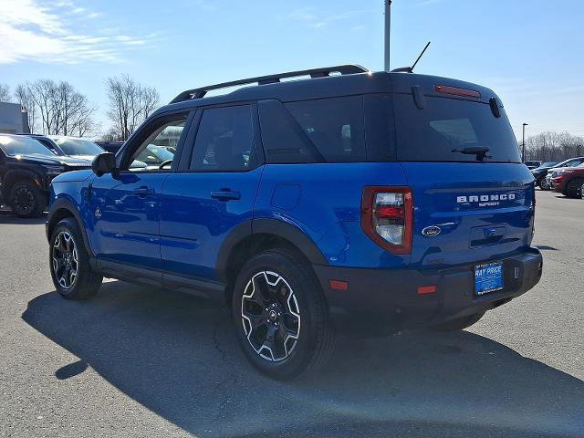 Certified 2025 Ford Bronco Sport Outer Banks w/ Outer Banks Tech Package+ AWD/4WD image 2