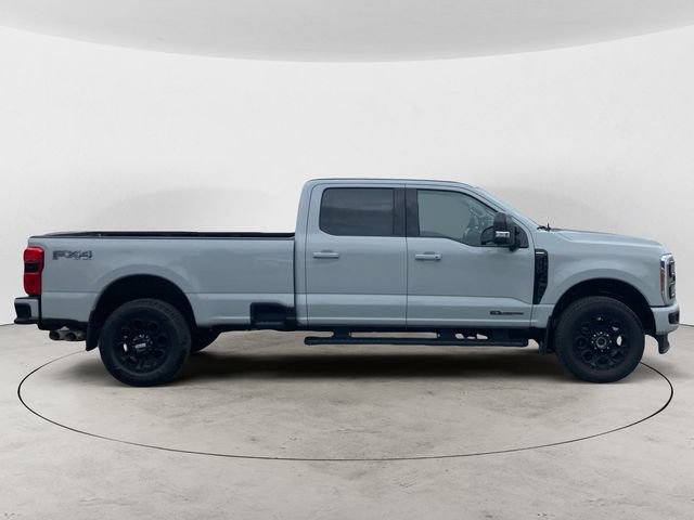 Certified 2025 Ford F350 Lariat w/ Black Appearance Package AWD/4WD image 3