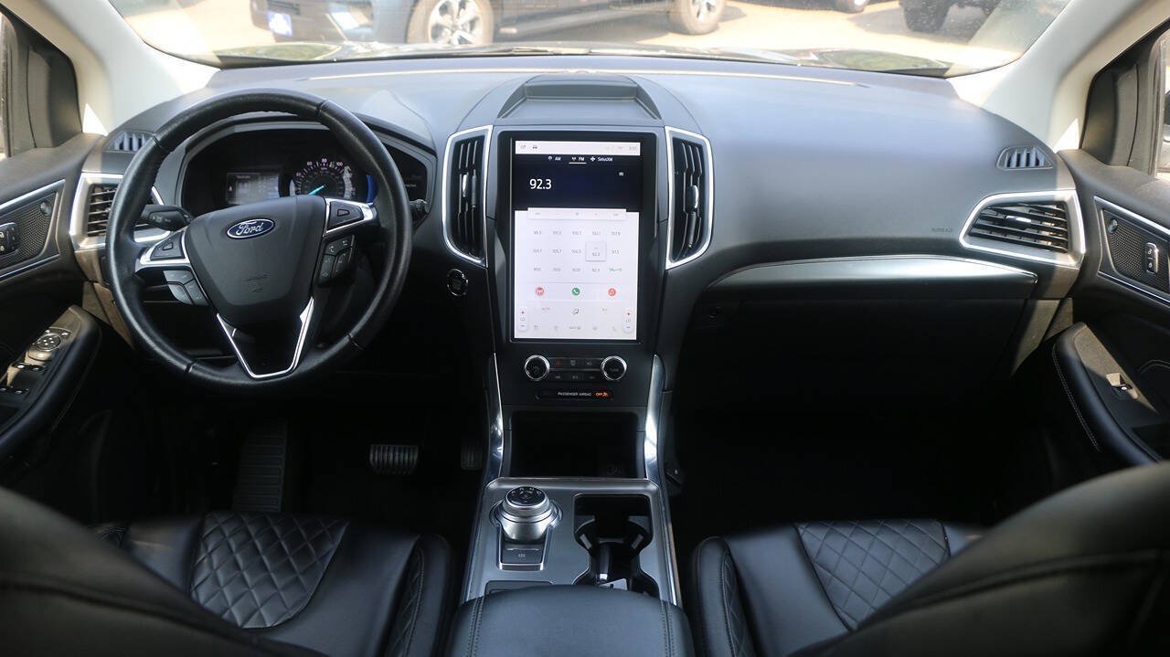 Certified 2024 Ford Edge Titanium AWD/4WD image 16
