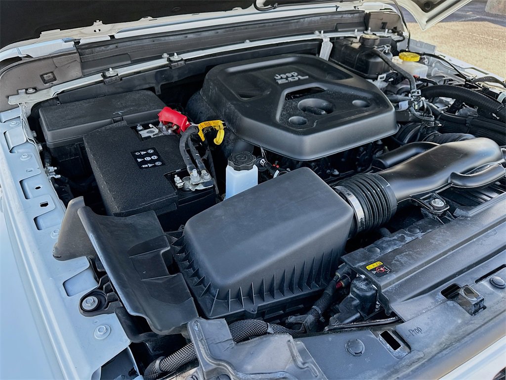 Used 2022 Jeep Wrangler Unlimited Sahara w/ LED Lighting Group image 26