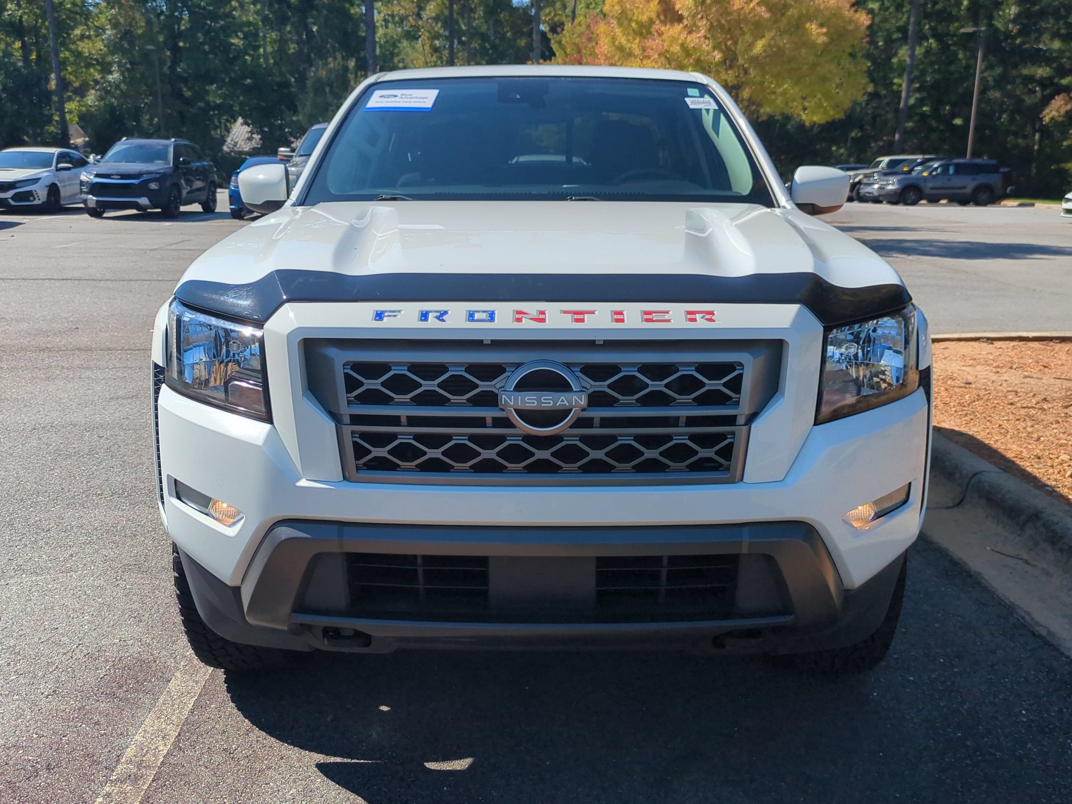 Used 2022 Nissan Frontier SV AWD/4WD image 7