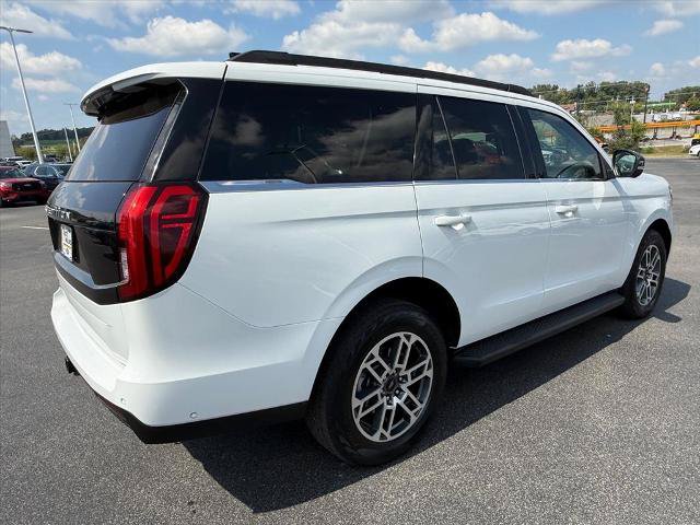 Certified 2025 Ford Expedition Active AWD/4WD image 7