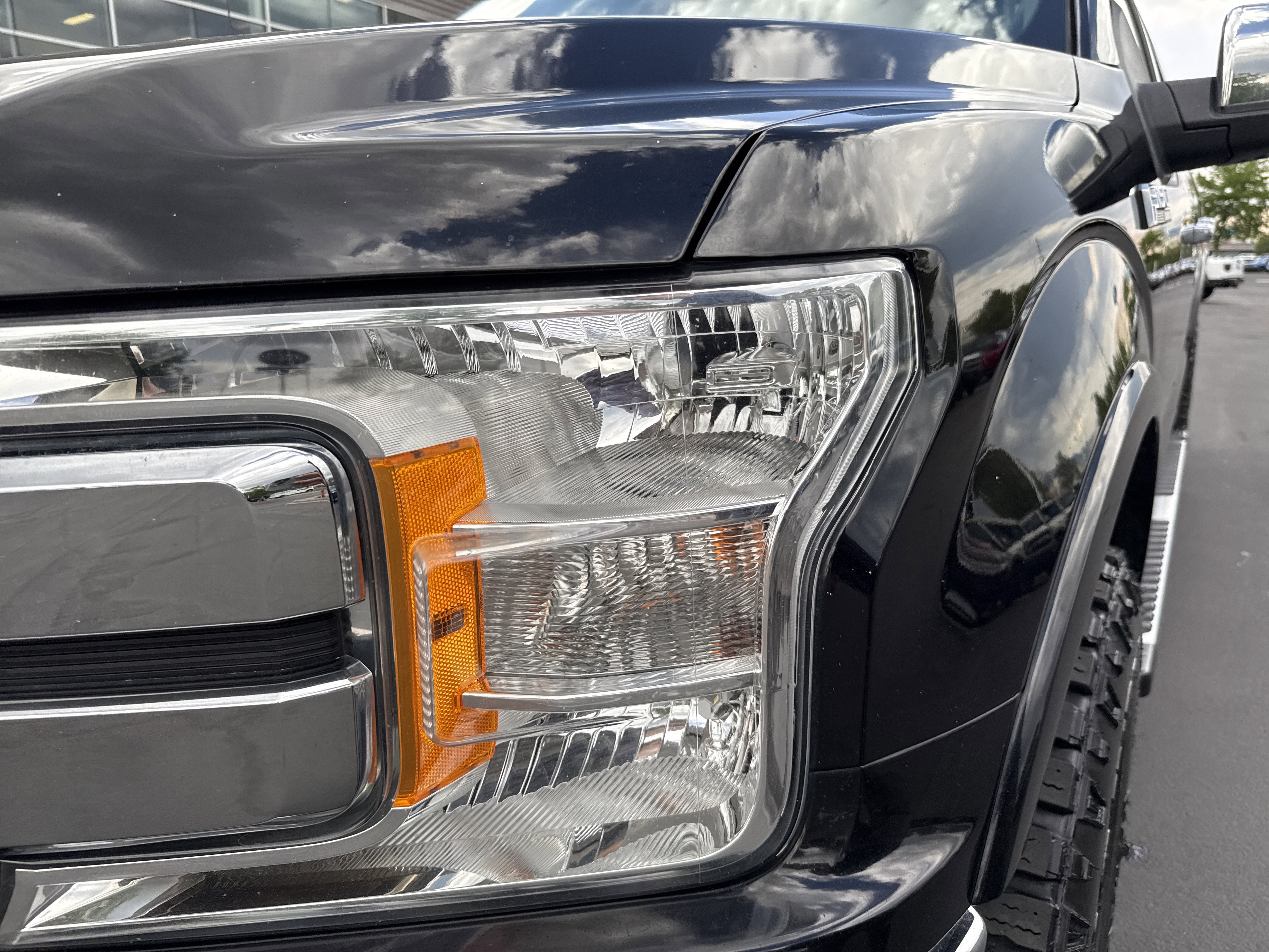 Certified 2019 Ford F150 Lariat AWD/4WD image 11