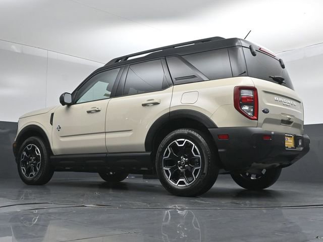 Certified 2025 Ford Bronco Sport Outer Banks w/ Outer Banks Tech Package+ AWD/4WD image 42