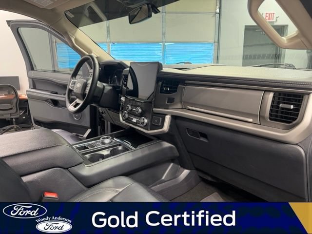 Certified 2024 Ford Expedition XLT RWD image 28