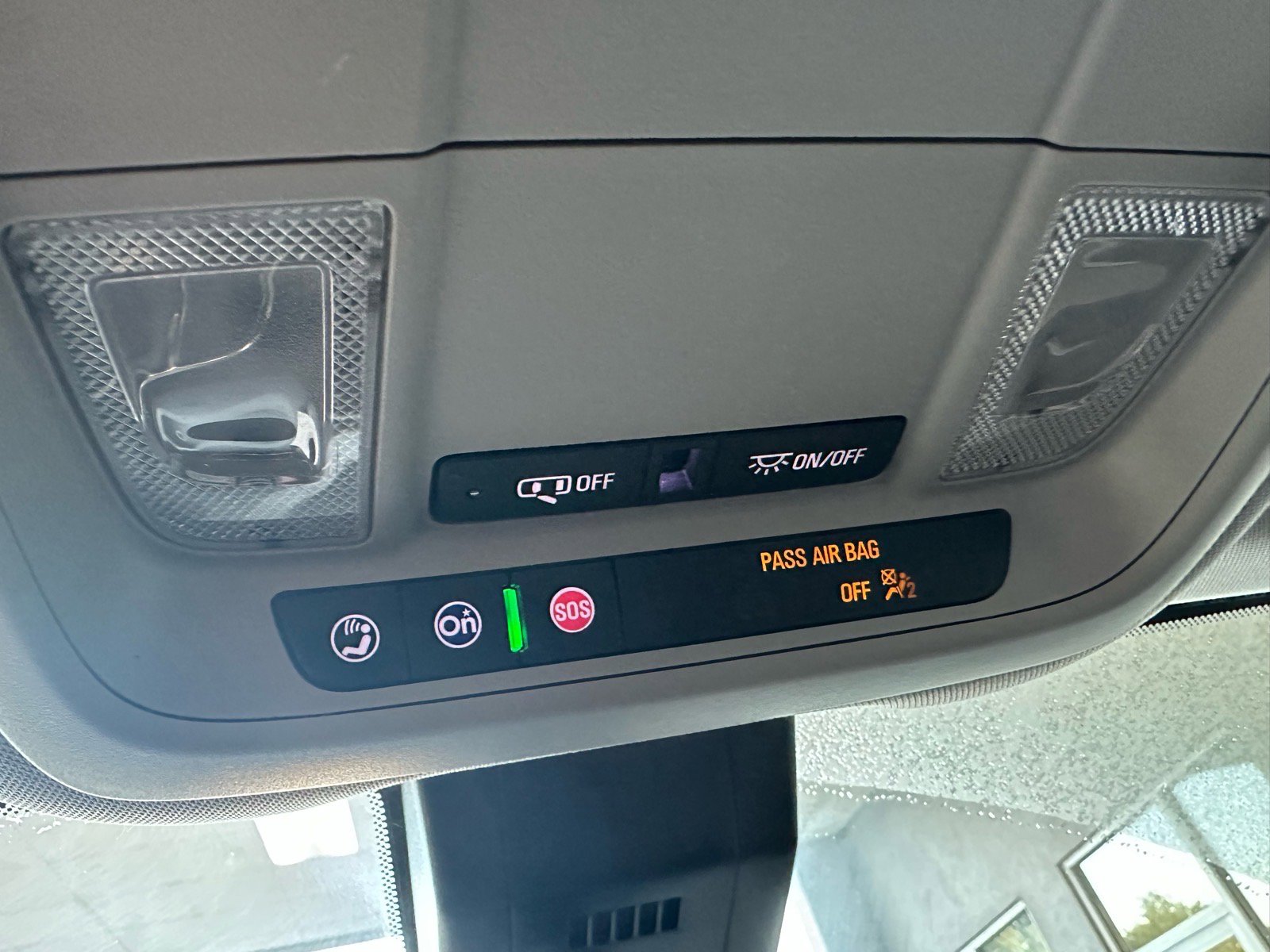 Used 2021 Chevrolet Equinox LS w/ LS Convenience Package FWD image 41