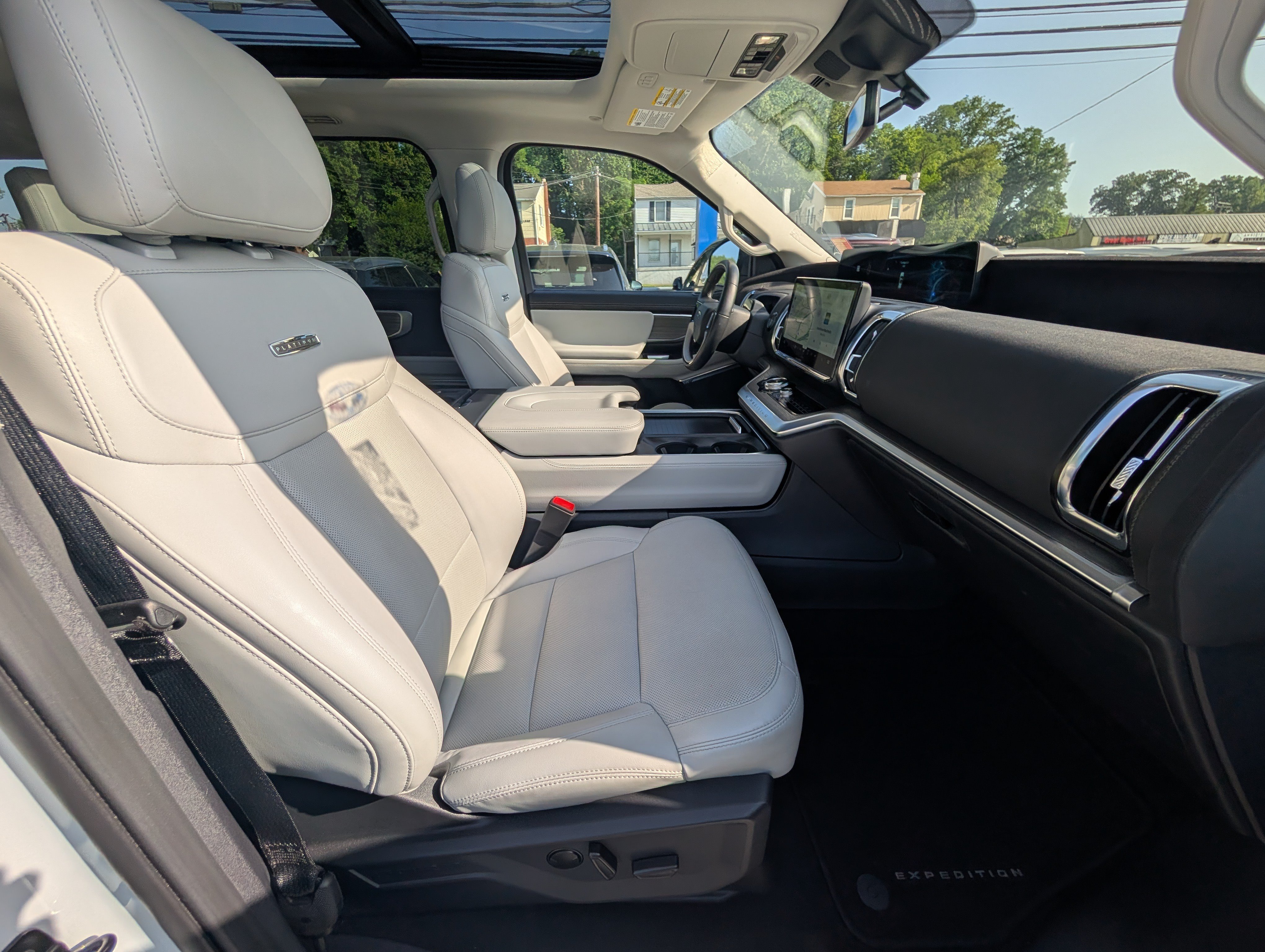 Certified 2025 Ford Expedition Max Platinum AWD/4WD image 12