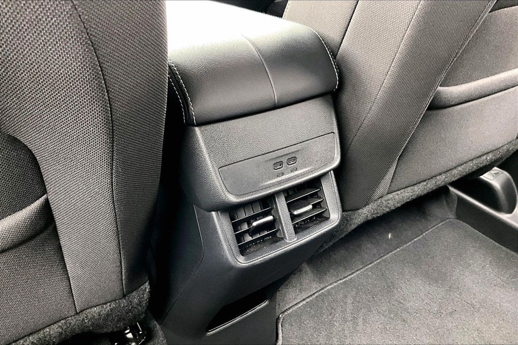 Used 2026 GMC Terrain Elevation AWD/4WD image 33