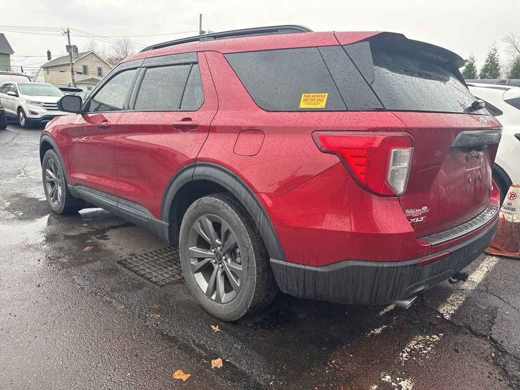 Certified 2021 Ford Explorer XLT w/ Equipment Group 202A image 6