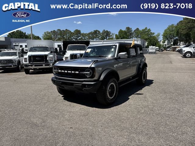 Certified 2024 Ford Bronco Outer Banks w/ Sasquatch Package AWD/4WD image 2
