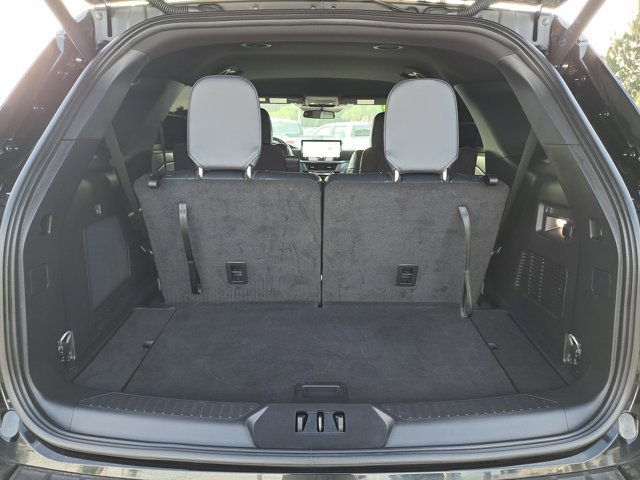 Certified 2025 Ford Explorer ST-Line image 9