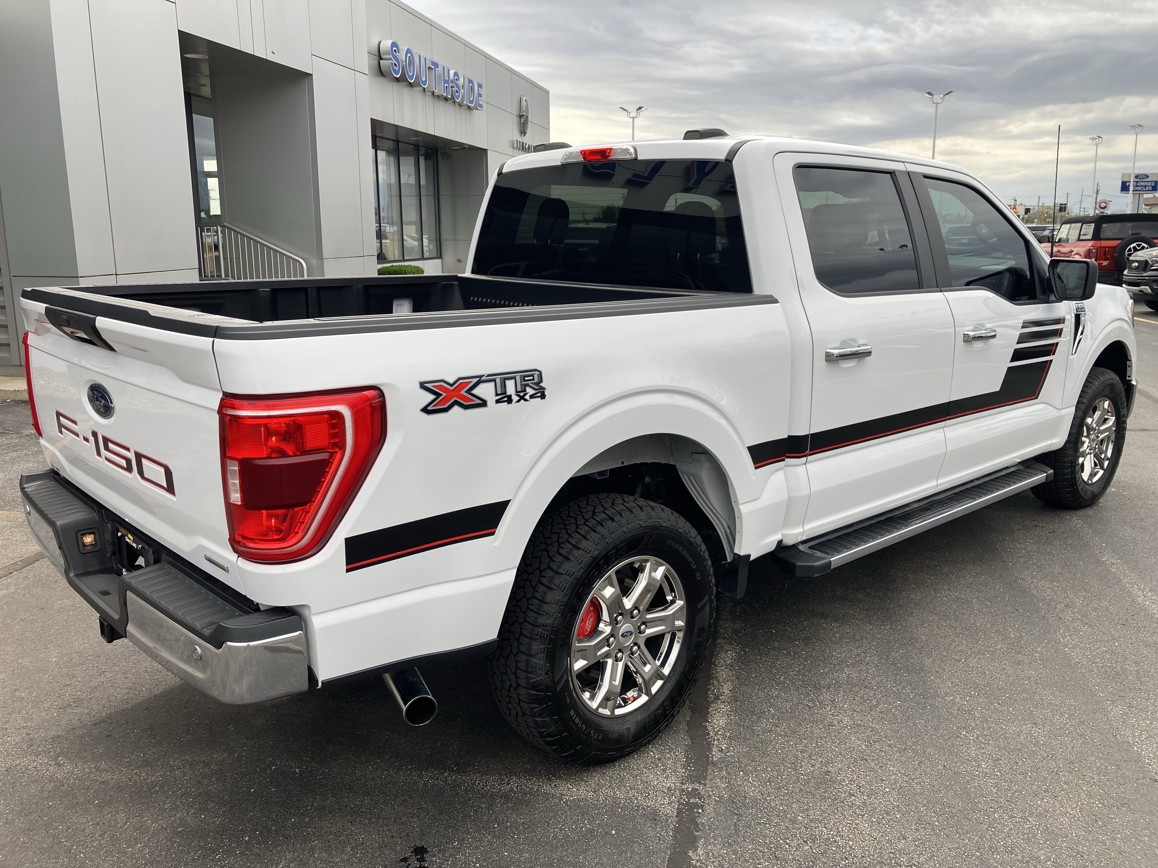 Certified 2021 Ford F150 XLT w/ XTR Package AWD/4WD image 5