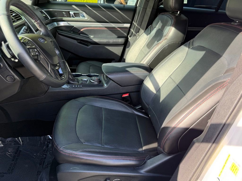 Certified 2018 Ford Explorer Sport w/ Equipment Group 401A image 18