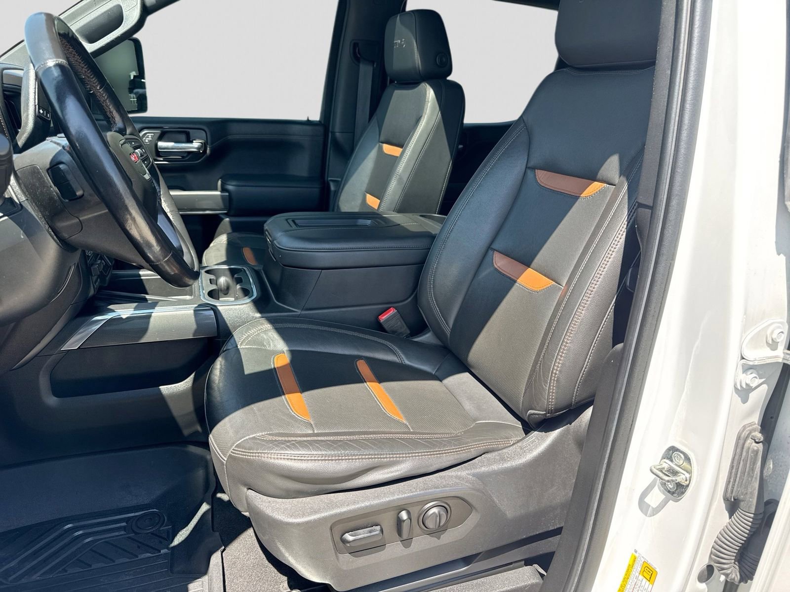 Used 2020 GMC Sierra 1500 AT4 w/ AT4 Premium Package AWD/4WD image 18