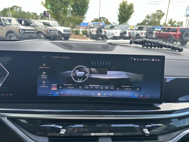 Used 2025 BMW X5 sDrive40i w/ M Sport Package RWD image 20
