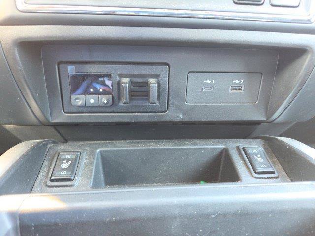 Used 2024 Nissan Titan SV w/ SV Convenience Package RWD image 36