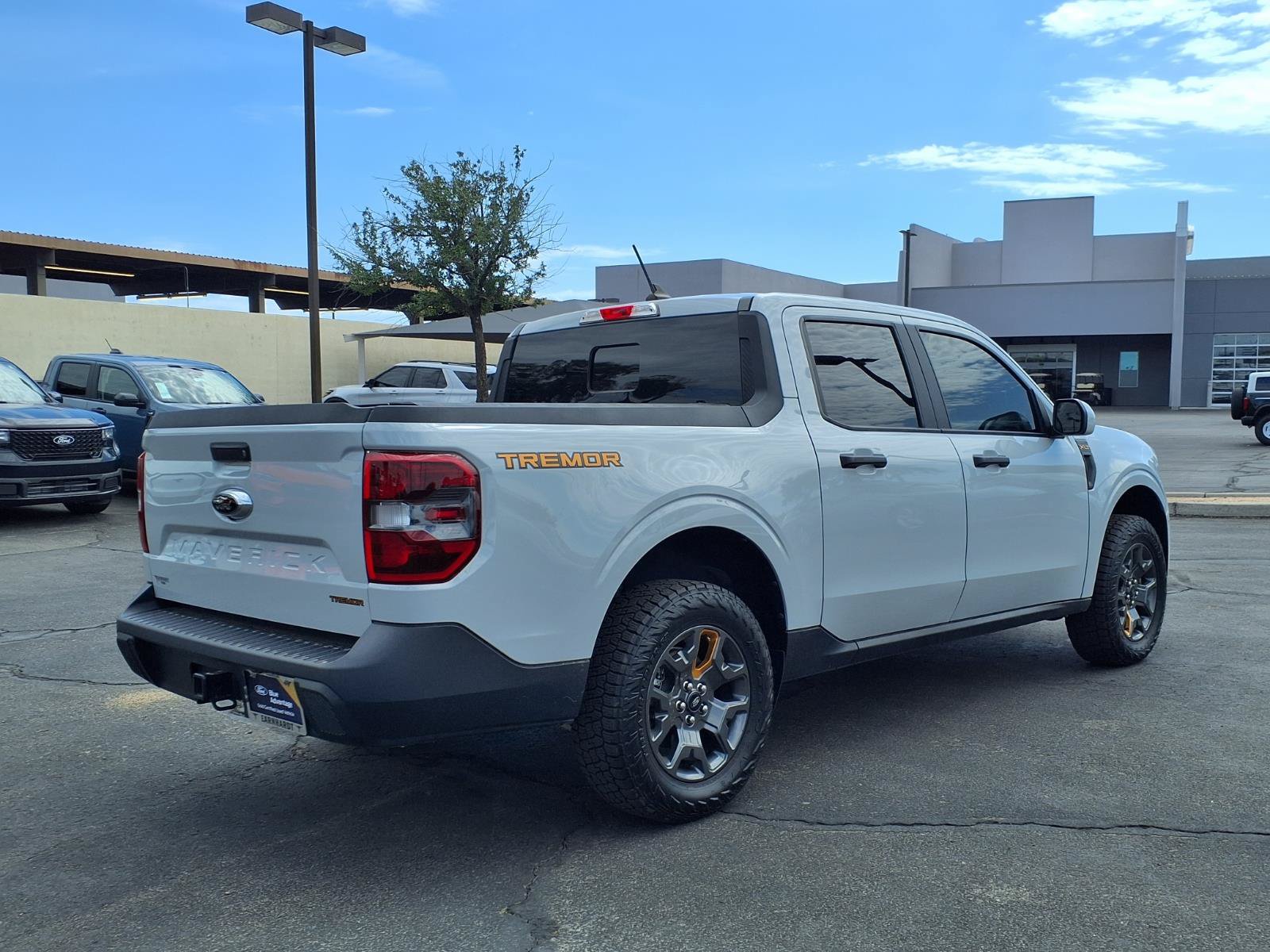 Certified 2023 Ford Maverick Tremor w/ Tremor Off-Road Package AWD/4WD image 6