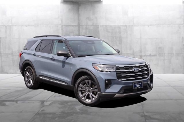 Certified 2025 Ford Explorer Active w/ Active Comfort Package AWD/4WD image 2