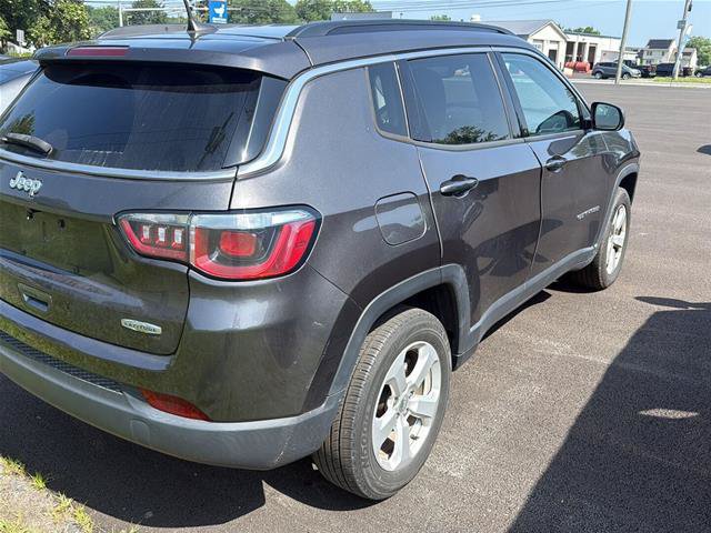 Used 2020 Jeep Compass Latitude w/ Popular Equipment Group AWD/4WD image 4