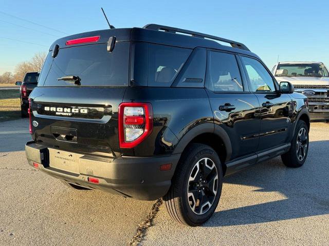 Certified 2024 Ford Bronco Sport Outer Banks AWD/4WD image 5