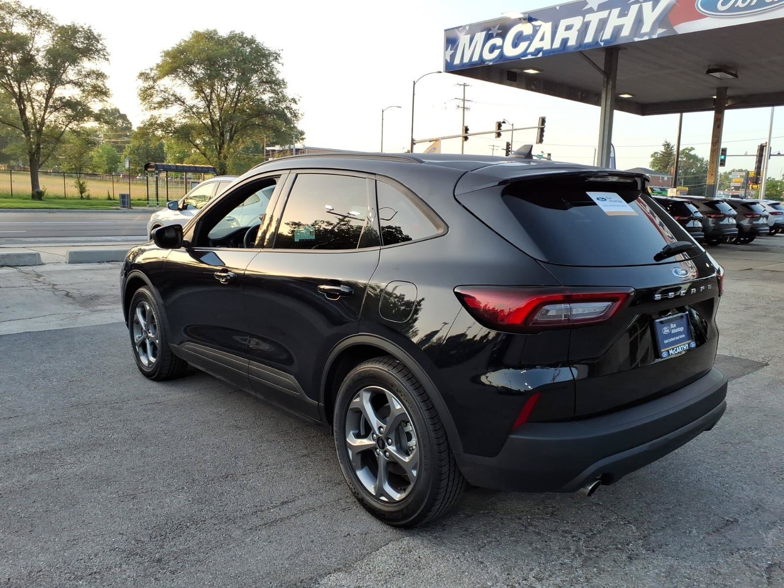 Certified 2025 Ford Escape ST-Line FWD image 5