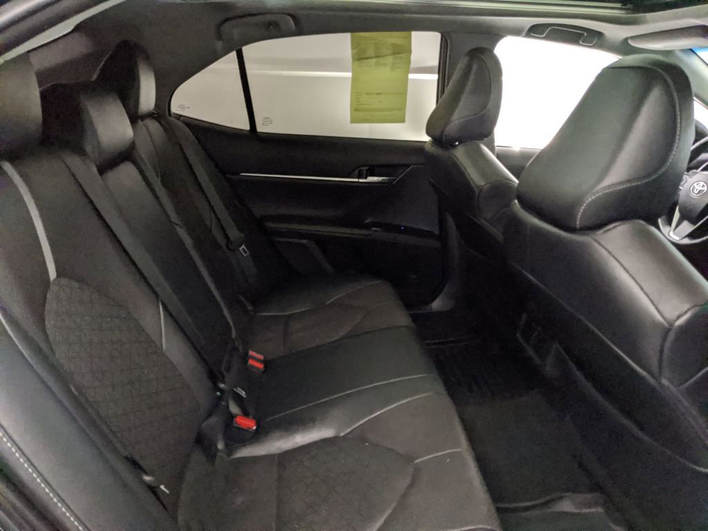 Used 2020 Toyota Camry XSE image 25