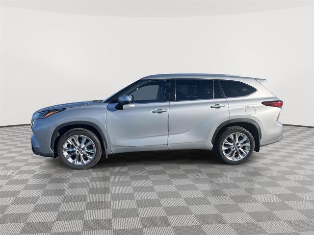 Used 2022 Toyota Highlander Limited image 8