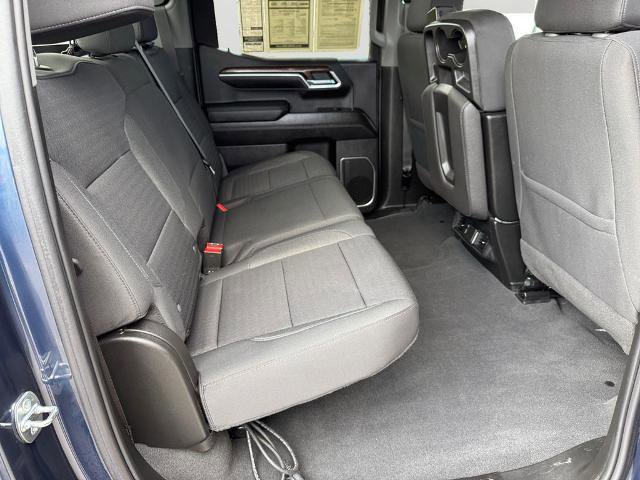 Used 2023 GMC Sierra 1500 SLE w/ X31 Off-Road Package image 8
