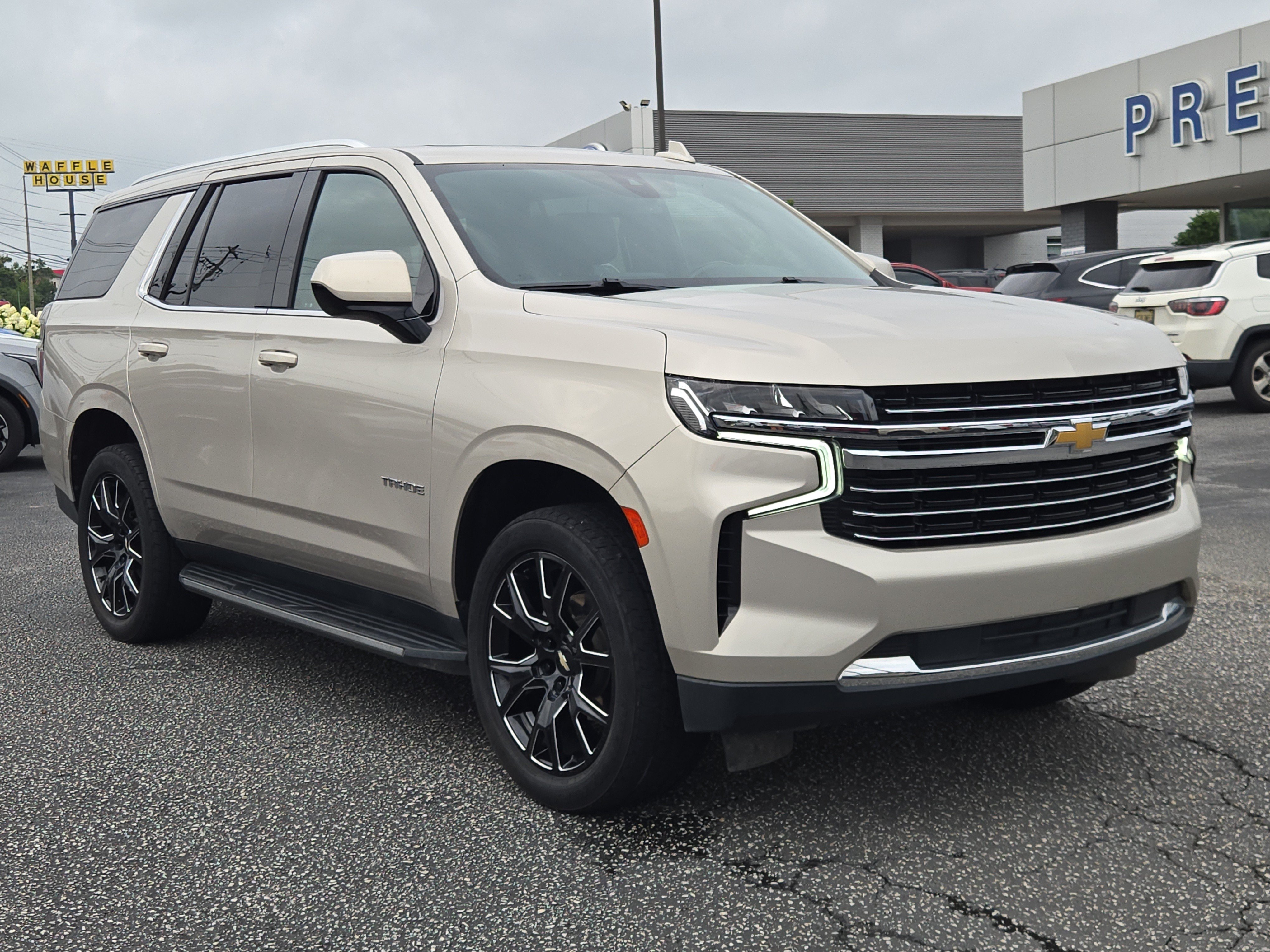 Used 2021 Chevrolet Tahoe LT w/ Rear Media and Nav Package RWD image 4