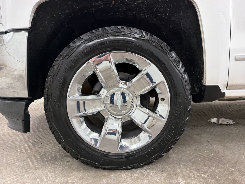 Used 2018 Chevrolet Silverado 1500 LTZ w/ Texas Edition AWD/4WD image 13