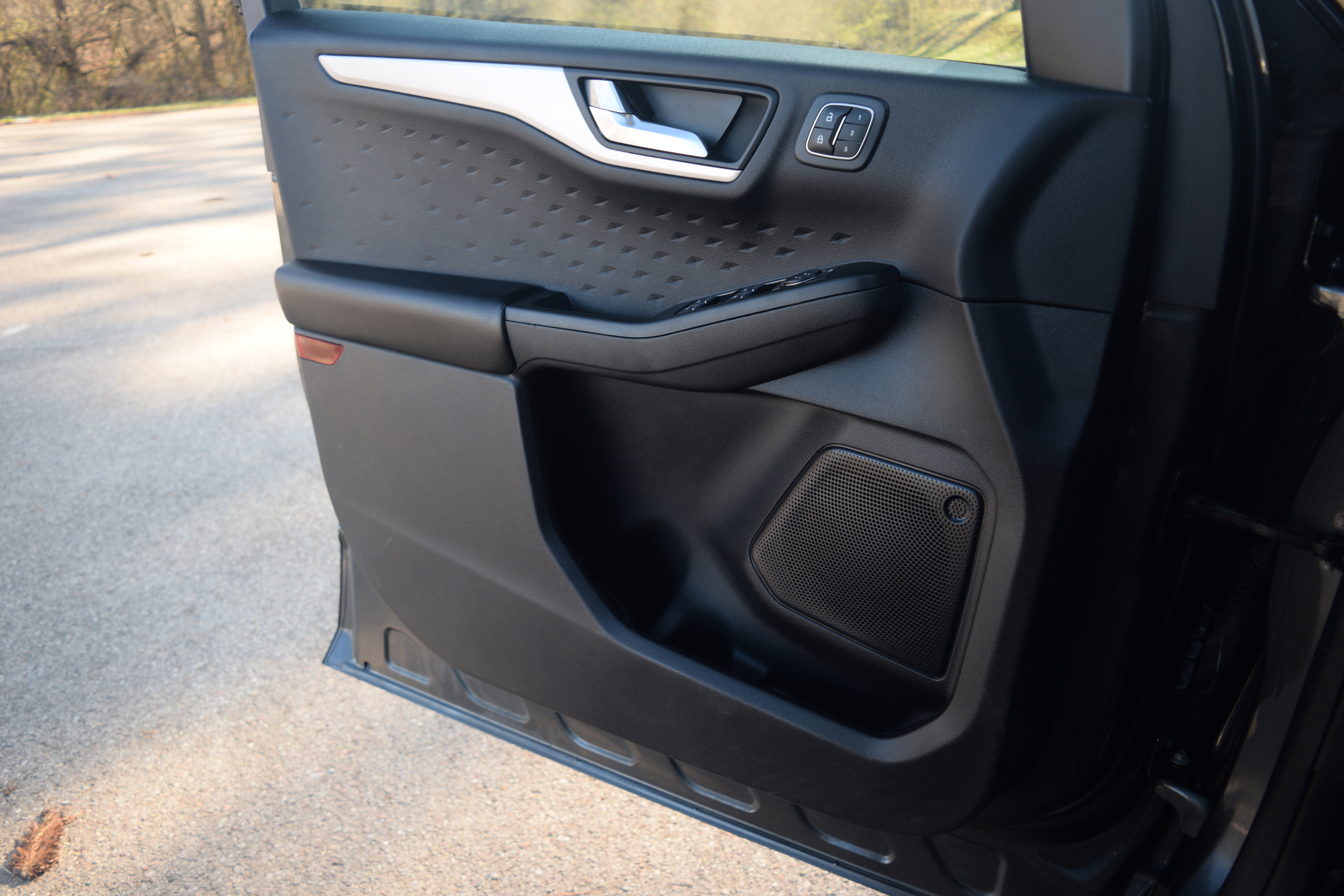 Certified 2020 Ford Escape SEL image 19